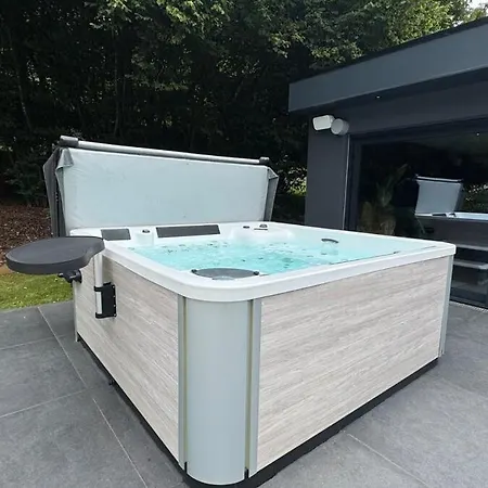 别墅 Baloo With Pool And Hot Tub *